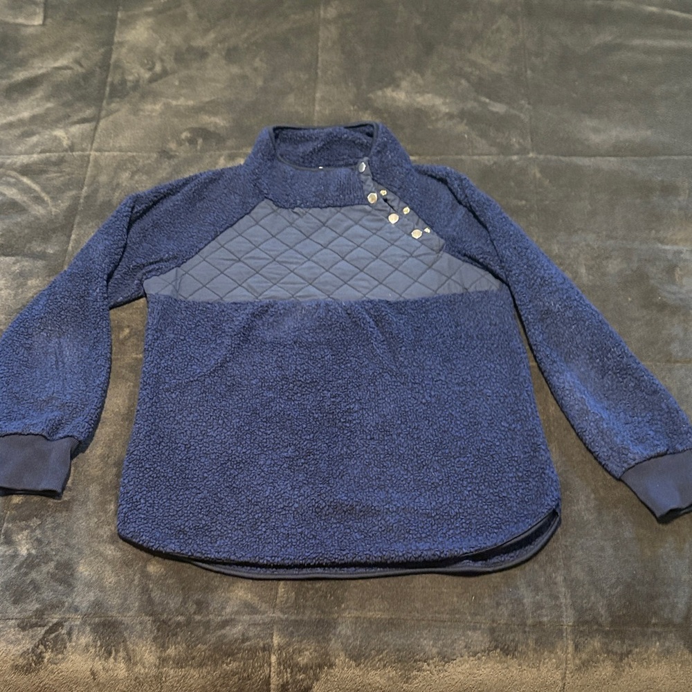Navy Blue Quilted Pullover Fleece